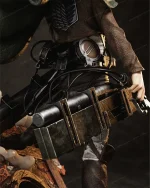 اشکن فیگور Levi Ackerman انیمه Attack On Titan Collector Edition - Image 5